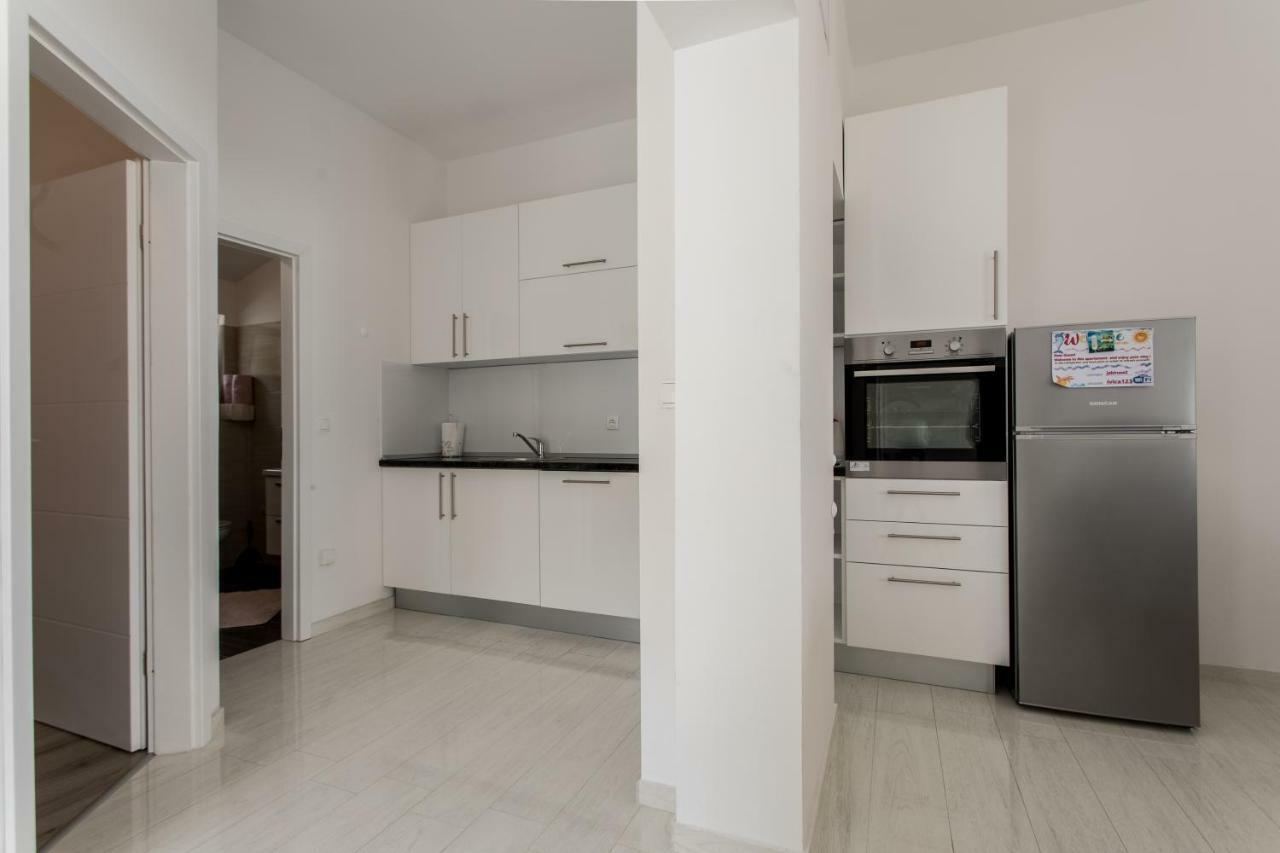 Apartmani Marija Jakir Brela Dış mekan fotoğraf