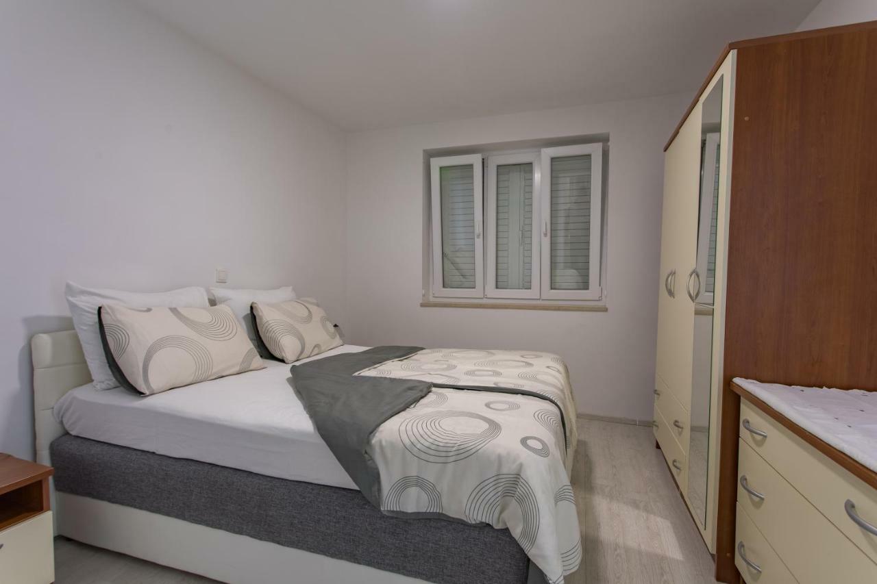 Apartmani Marija Jakir Brela Dış mekan fotoğraf