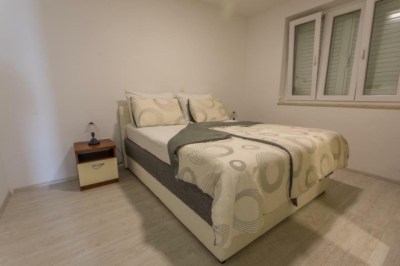 Apartmani Marija Jakir Brela Dış mekan fotoğraf
