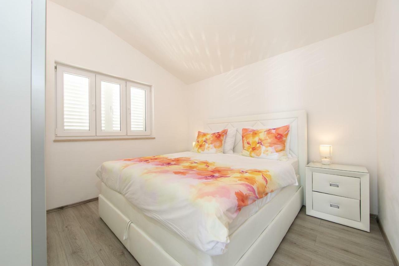 Apartmani Marija Jakir Brela Dış mekan fotoğraf